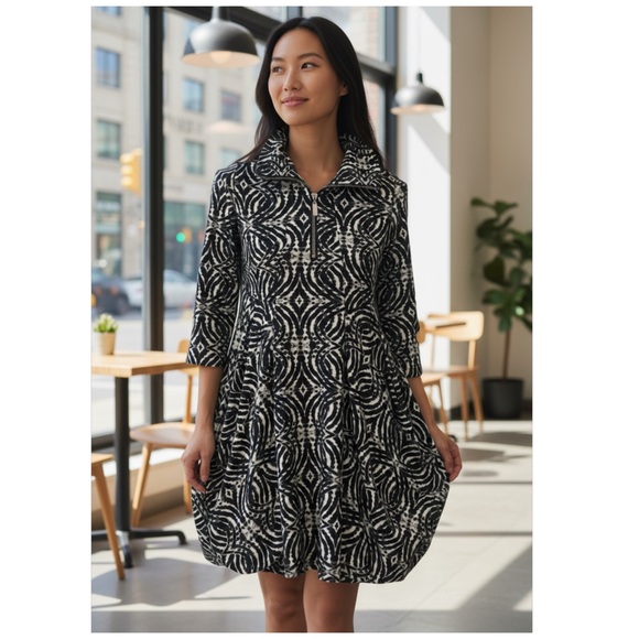 Elegant Black and White Patterned Mini Dress S - Picture 1 of 6